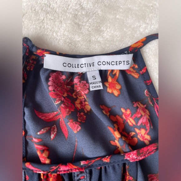 Collective Concepts Blue & Orange Crochet Trim Romper Small - Picture 5 of 5